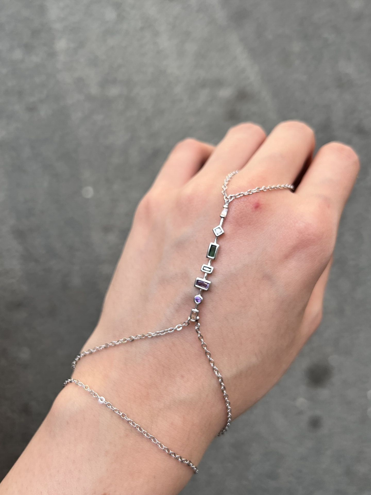 Silver Renkli Taşlı Şahmeran